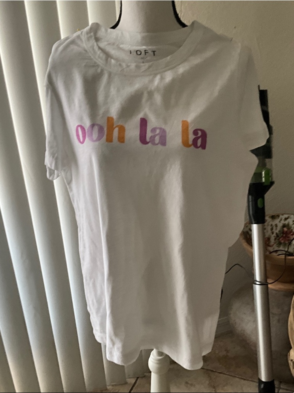 LOFT White Tee with Pink and Orange 'ooh la la' Graphic